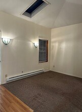 14509 8th Ave SW, Unit 14509 in Burien, WA - Building Photo - Building Photo