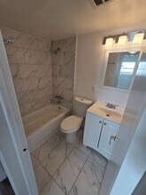 224 SE 9th Ave in Deerfield Beach, FL - Building Photo - Building Photo