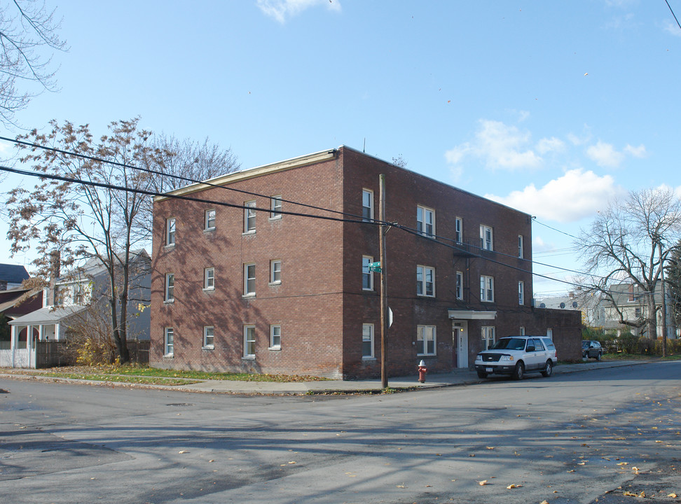 40 102nd St in Troy, NY - Foto de edificio