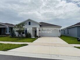 972 Harold Pass in Winter Haven, FL - Building Photo