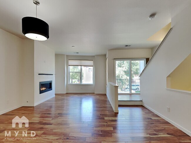 990 W 9th Ave in Denver, CO - Building Photo - Building Photo