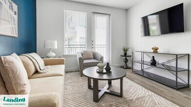 7106 Culebra Commons in San Antonio, TX - Building Photo - Building Photo