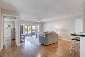 1501 Chesapeake Ave in Naples, FL - Building Photo - Building Photo