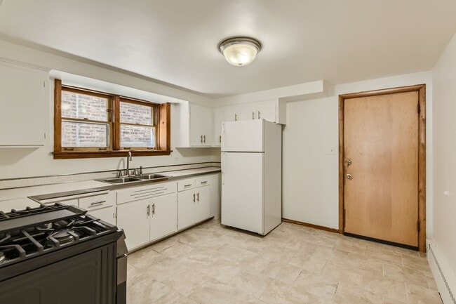 1806 Euclid Ave in Berwyn, IL - Building Photo - Building Photo