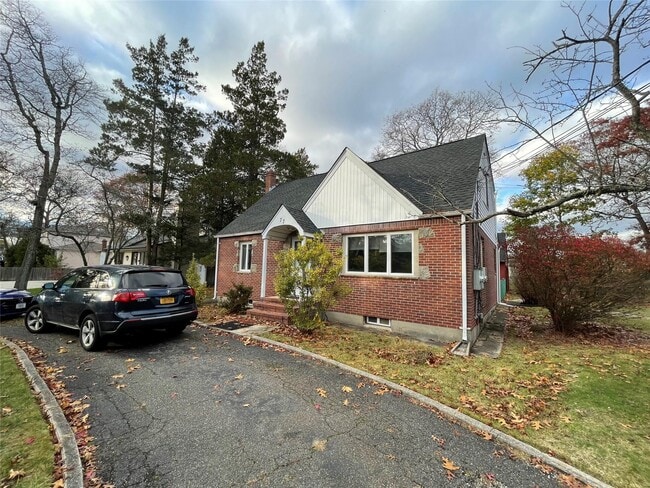 property at 77 Pineaire Ave