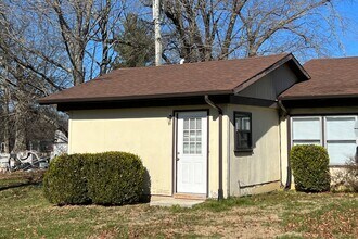 4207 US-31W in Cross Plains, TN - Building Photo - Building Photo