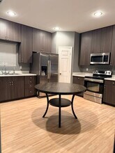 7813 Canal St in Houston, TX - Building Photo - Building Photo