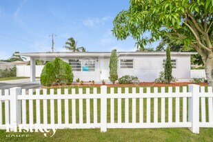 161 NE 20th St in Pompano Beach, FL - Building Photo