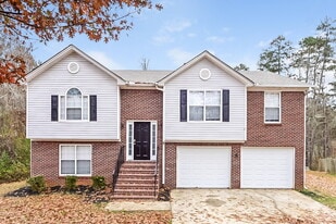 1189 Arbor Stream Ct in Lithonia, GA - Building Photo