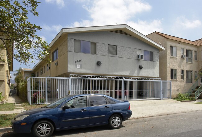 5907 Gregory Ave in Los Angeles, CA - Building Photo - Building Photo