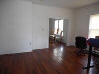 704 Washington Ave, Unit B photo'