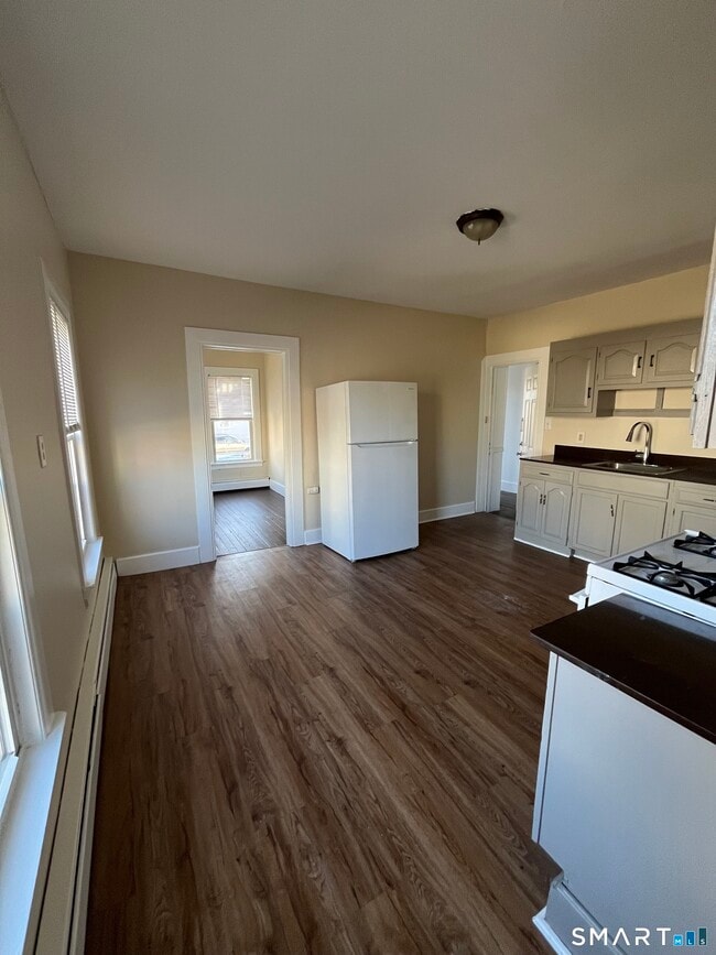 property at 33 Dewey St