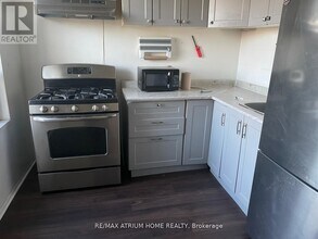 19 Laughton Ave in Toronto, ON - Building Photo - Building Photo