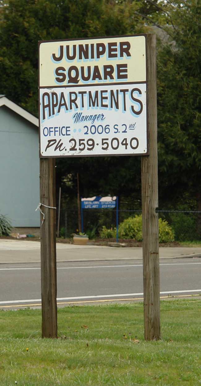 155 S 8th St in Lebanon, OR - Building Photo - Building Photo