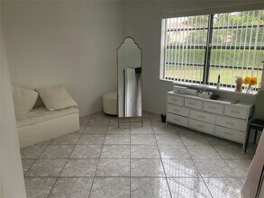 6269 Woodbury Rd in Boca Raton, FL - Building Photo - Building Photo