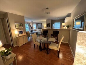 1109 Arbor Creek Dr in St. Louis, MO - Building Photo - Building Photo