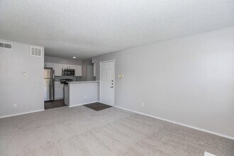 Slate Dallas in Dallas, TX - Building Photo - Building Photo