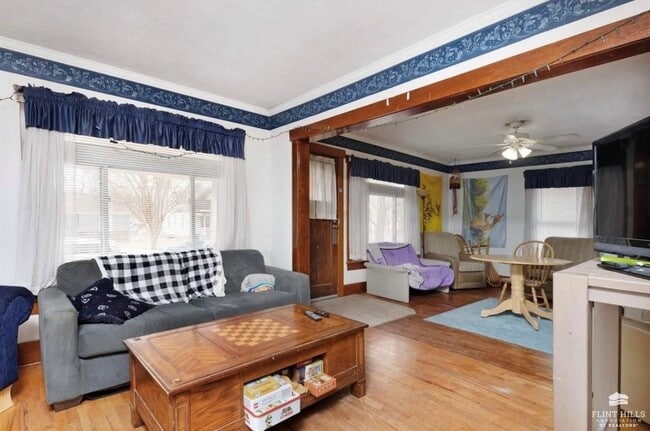 1522 Houston St in Manhattan, KS - Building Photo - Building Photo
