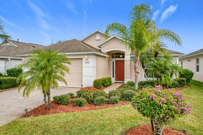 property at 2250 Chinaberry Cir SE