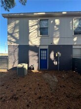 1855 W Deane St in Fayetteville, AR - Building Photo - Building Photo