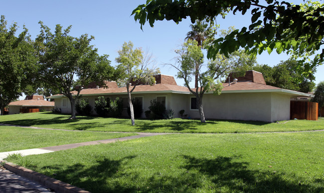 Espinosa Terrace in Henderson, NV - Foto de edificio - Building Photo