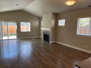 20371 Sonata Way in Bend, OR - Building Photo - Building Photo