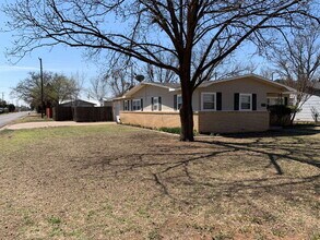 2701 39th St in Lubbock, TX - Building Photo - Building Photo