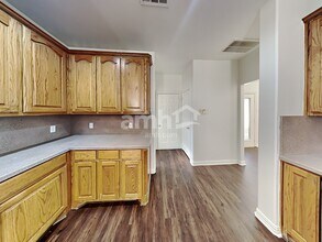 5626 Chimney Rock Dr in Arlington, TX - Building Photo - Building Photo