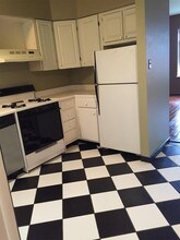517 S 9th St in Philadelphia, PA - Building Photo - Building Photo