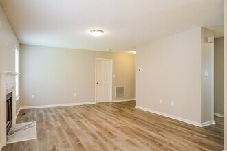 412 Birdsong Way in Holly Springs, NC - Building Photo - Building Photo
