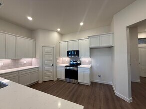 3001 138th Pl in Lubbock, TX - Building Photo - Building Photo