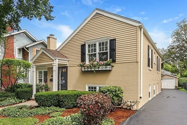 4059 Lawn Ave in Western Springs, IL - Building Photo - Building Photo