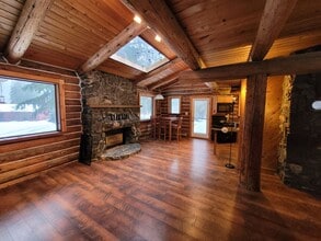 3239 Mosquito Lake Rd in Deming, WA - Building Photo - Building Photo