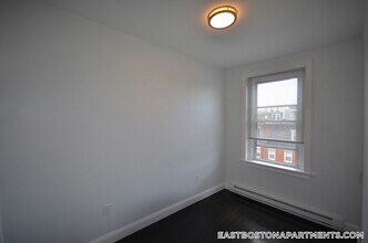 20 Chelsea St, Unit 4 in Boston, MA - Building Photo - Building Photo