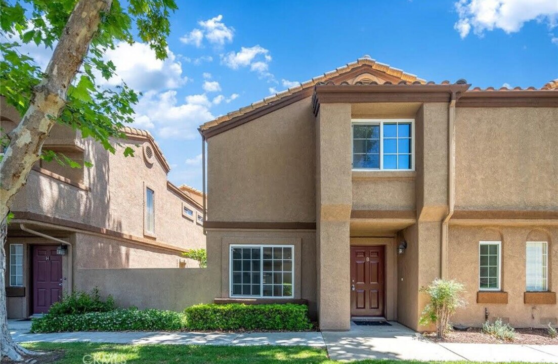 14711 Moon Crest Ln in Chino Hills, CA - Building Photo