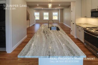 5 Juniper Ln in Portsmouth, NH - Building Photo - Building Photo