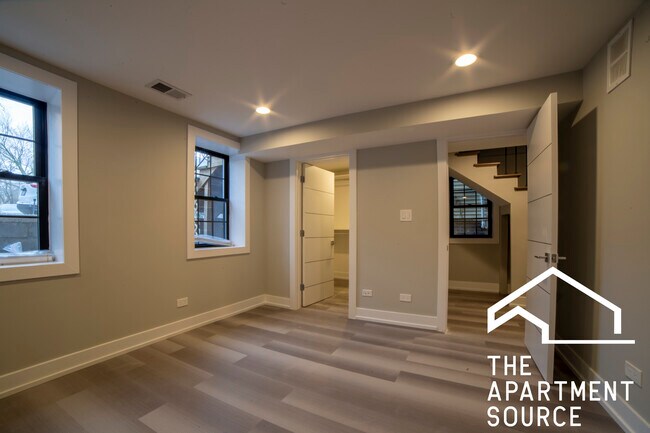 2222 W Palmer St-Unit -1 in Chicago, IL - Building Photo - Building Photo