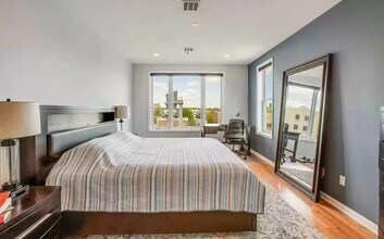 203-207-207 Hackensack Plank Rd in Weehawken, NJ - Building Photo - Building Photo