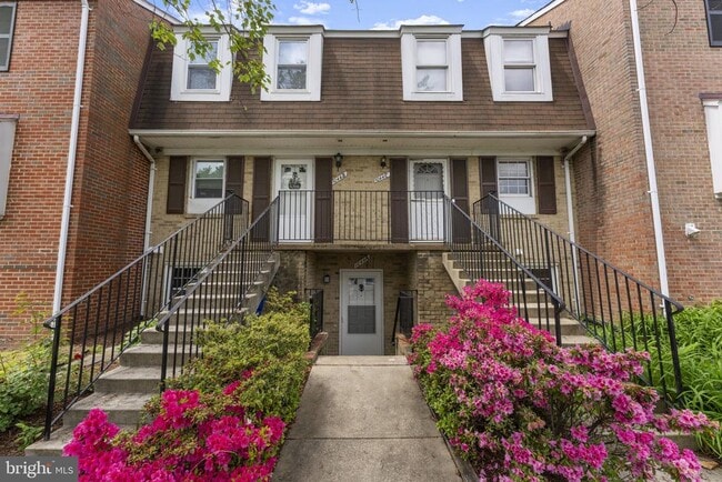 property at 1044 Ramsgate Ct