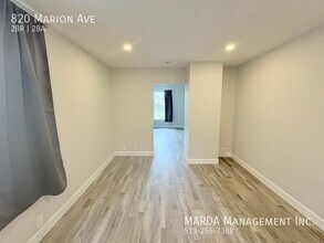 NEWLY RENOVATED 2 BEDROOM + DEN 1 BATH UNI in Windsor, ON - Building Photo - Building Photo
