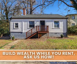 2984 Semmes St in Atlanta, GA - Building Photo