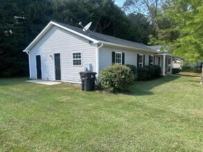 3176 Macedonia Station Dr SW in Powder Springs, GA - Building Photo - Building Photo