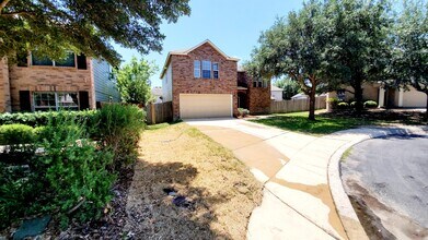 11110 Montague Trail in San Antonio, TX - Building Photo - Building Photo