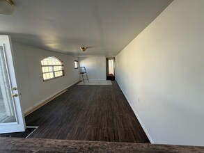 2825 SE 14th St in Des Moines, IA - Building Photo - Building Photo