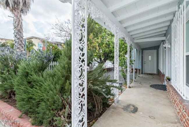 property at 12015 Riverside Dr