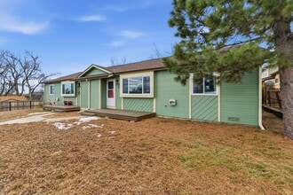 2525 Broadway St in Colorado Springs, CO - Building Photo - Building Photo