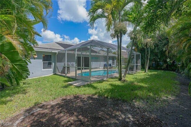 property at 2586 SW 27th St