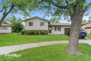 5144 Oakwood Ct in Oak Forest, IL - Building Photo