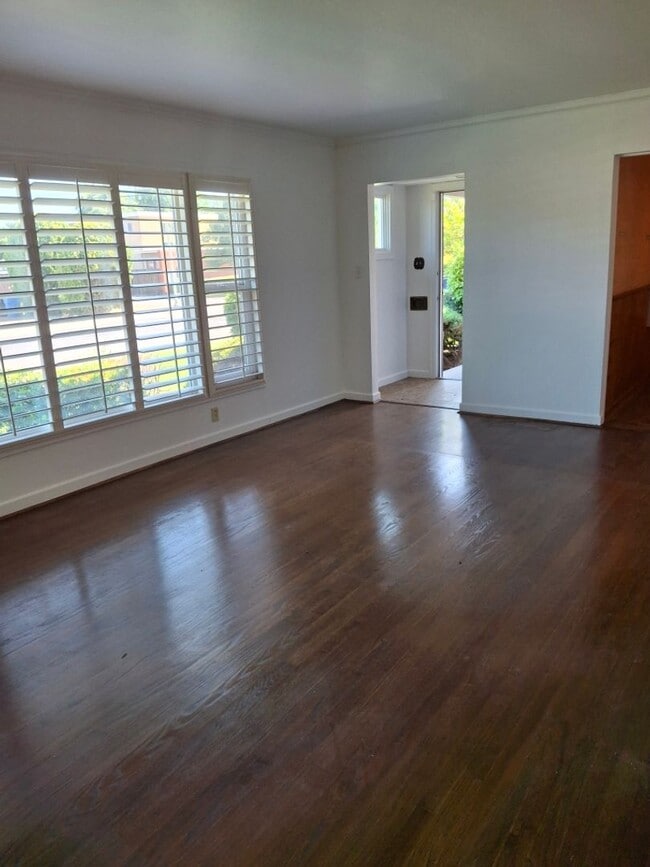 2240 Irvin Wy in Sacramento, CA - Building Photo - Building Photo