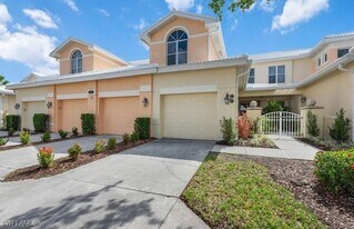 4680 Hawks Nest Way in Naples, FL - Building Photo